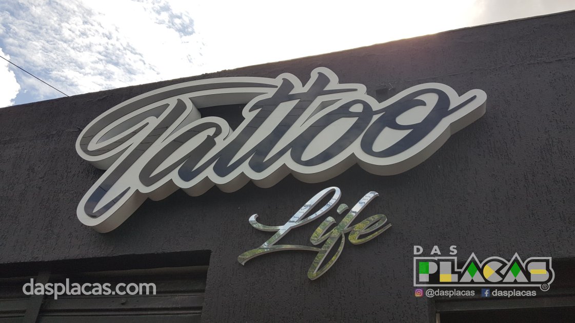 tattoo letras blocos.jpg